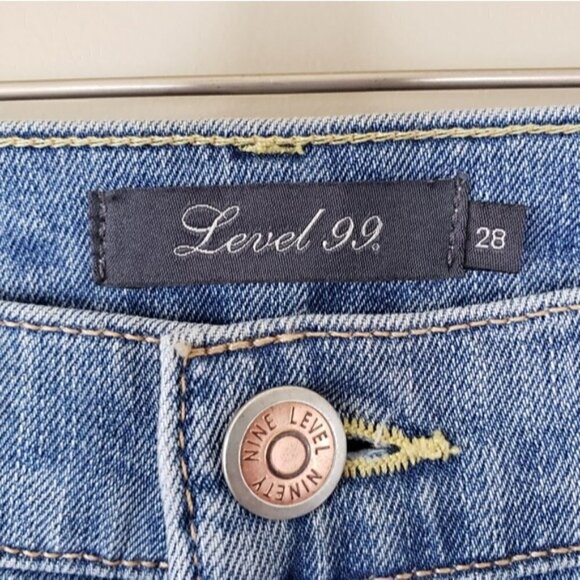 Level 99 | Aubrey Embroidered Relaxed Skinny Jeans Size 28 - Picture 6 of 9